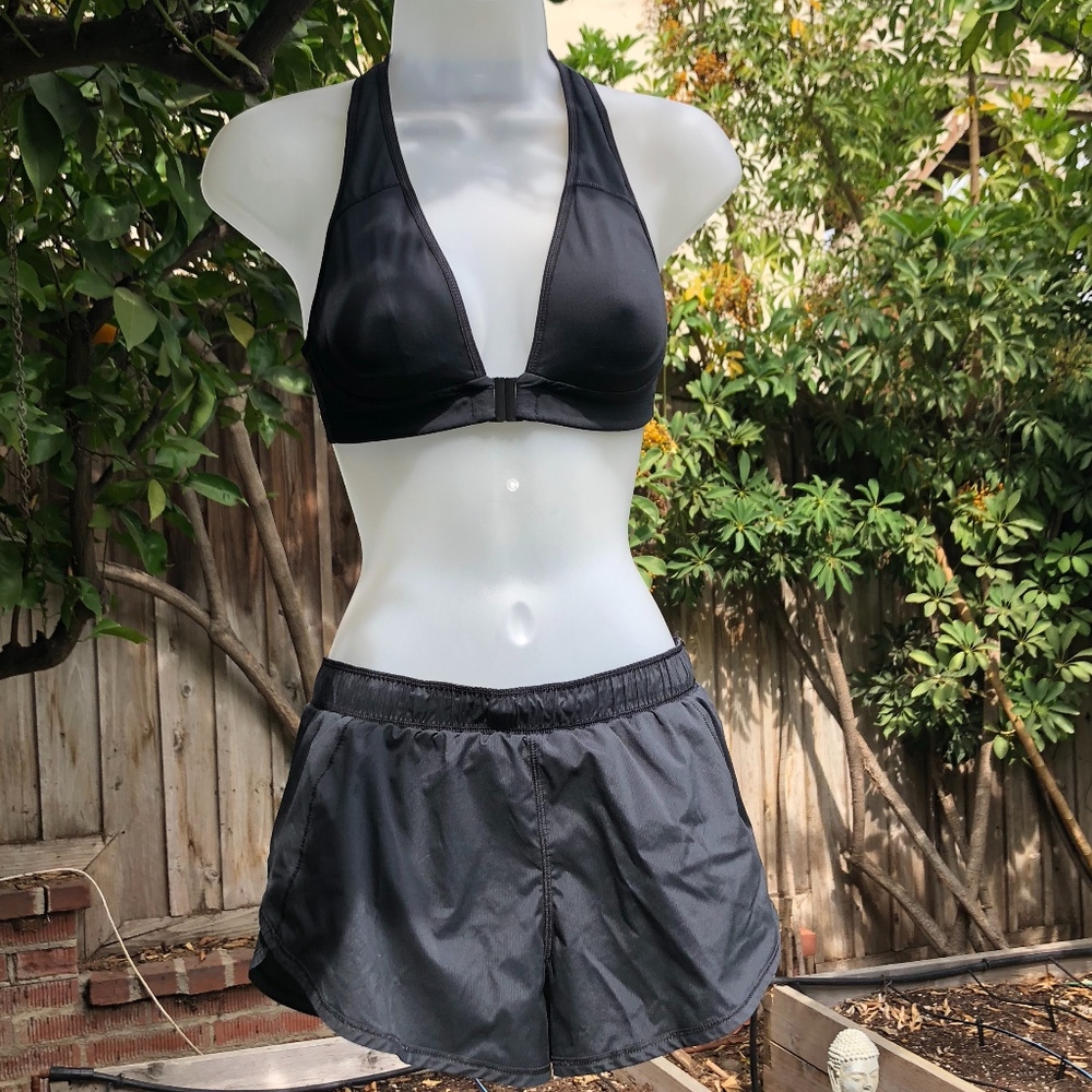 Lululemon Racerback Sports Bra - Picture 2 of 4